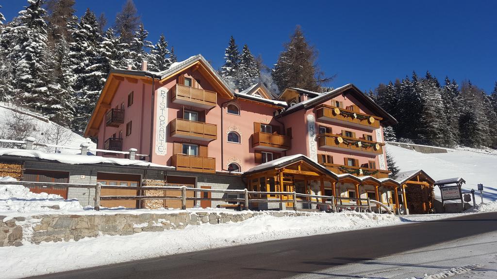 Hotel La Roccia Passo del Tonale Exterior foto